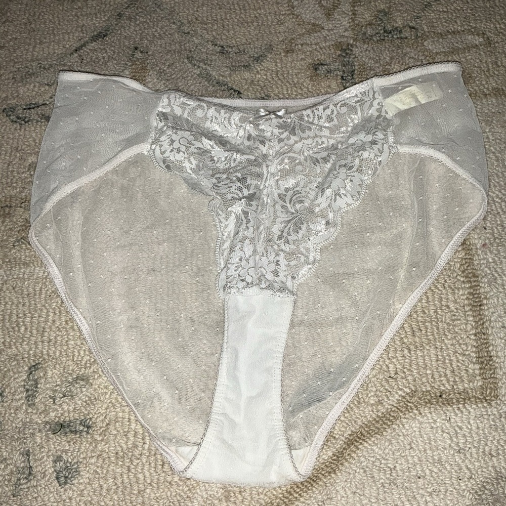 Vintage 80s 90s Victoria's Secret High Cut Panties XL White Lace Gold Label Tag